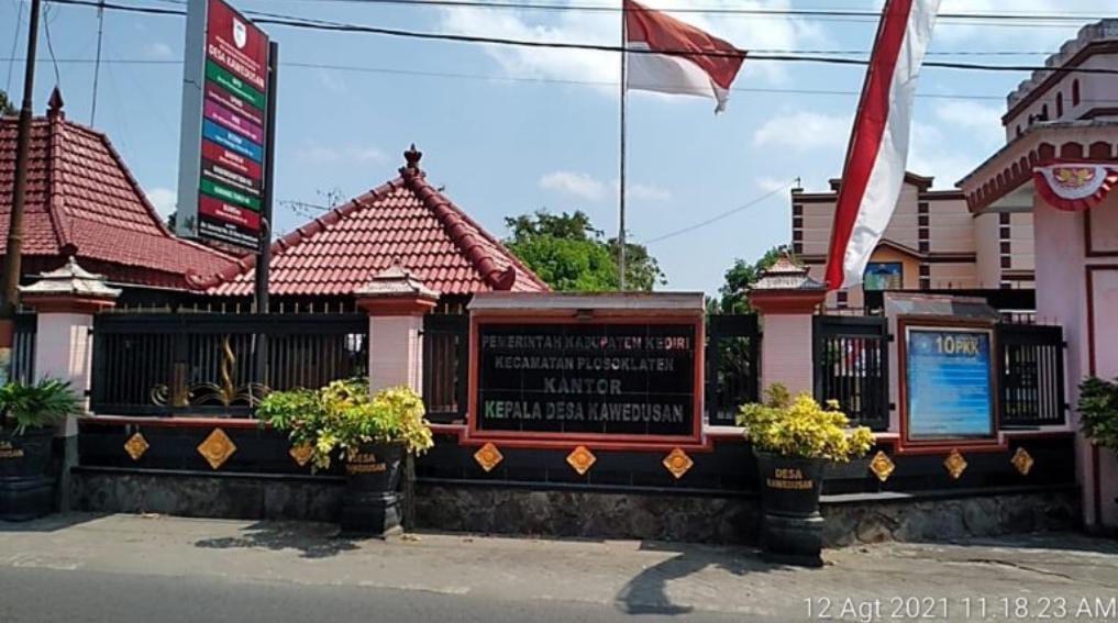 Balai desa Kawedusan, Kec.Plosoklaten, Kabupaten Kediri