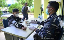Sambut HUT ke-76 TNI AL, Lantamal IV Gelar Serbuan Vaksinasi
