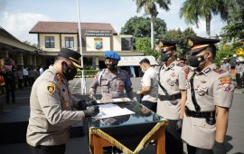 Serah Terima Jabatan   Beberapa Perwira di Polres Kediri Kota