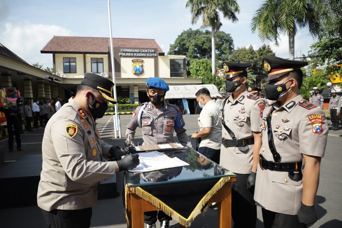 Kapolres Kediri Kota AKBP Wahyudi Pimpin Acara Sertijab