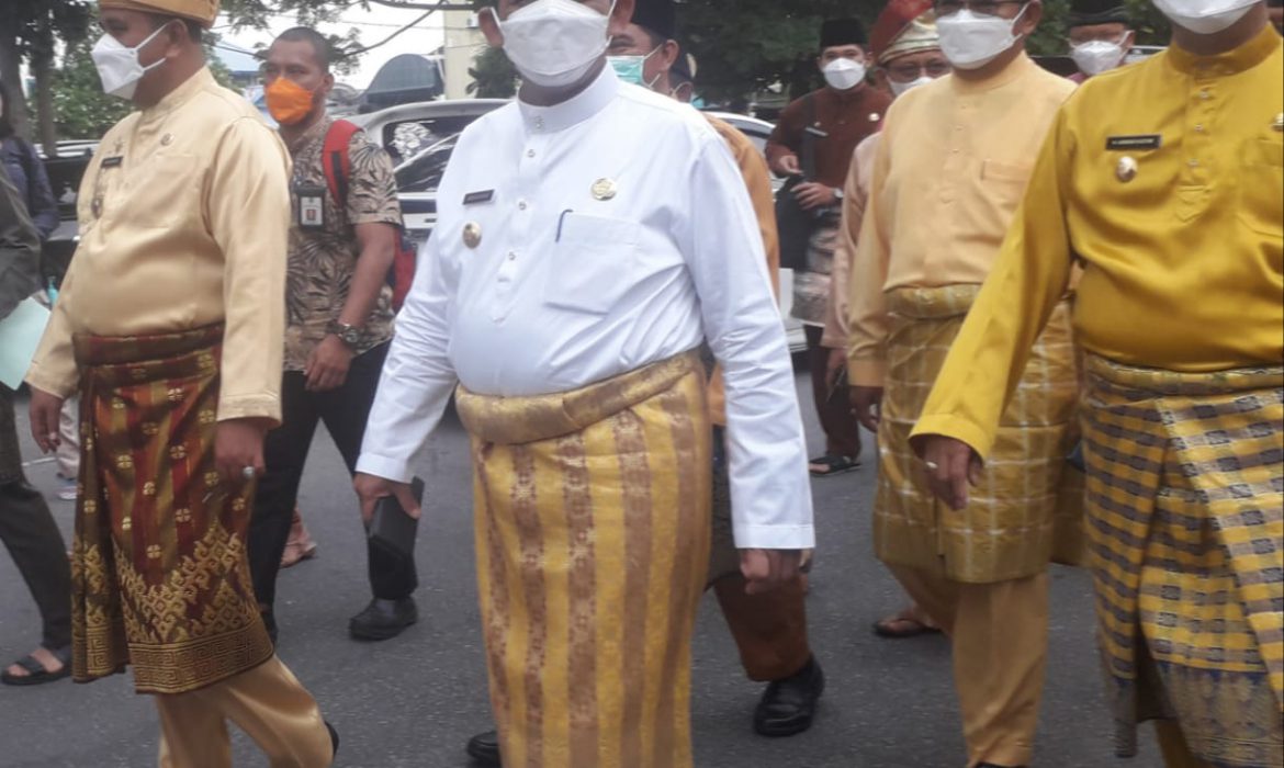 Gubenur Kepri dan Bupati Karimun