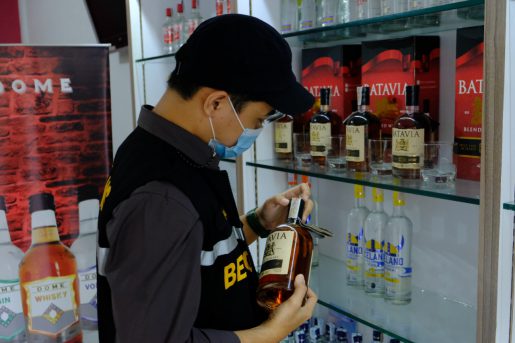 Bea Cukai Batam Gempur Rokok Ilegal dan Miras Ilegal Hingga Rp65,8 Miliar