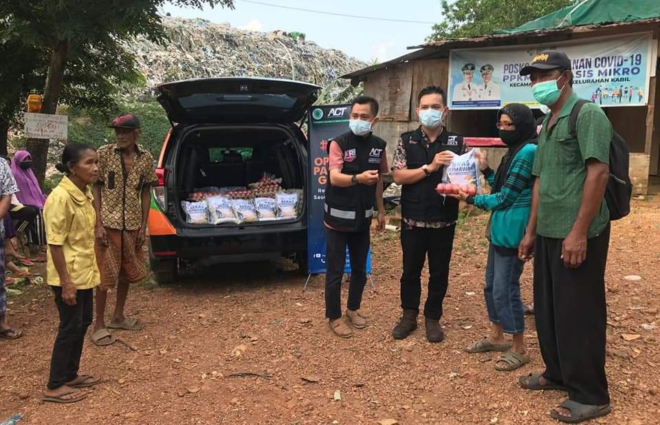 Sebanyak 64 Paket Bahan Pokok Disalurkan ACT Kepri ke Warga Punggur Batam