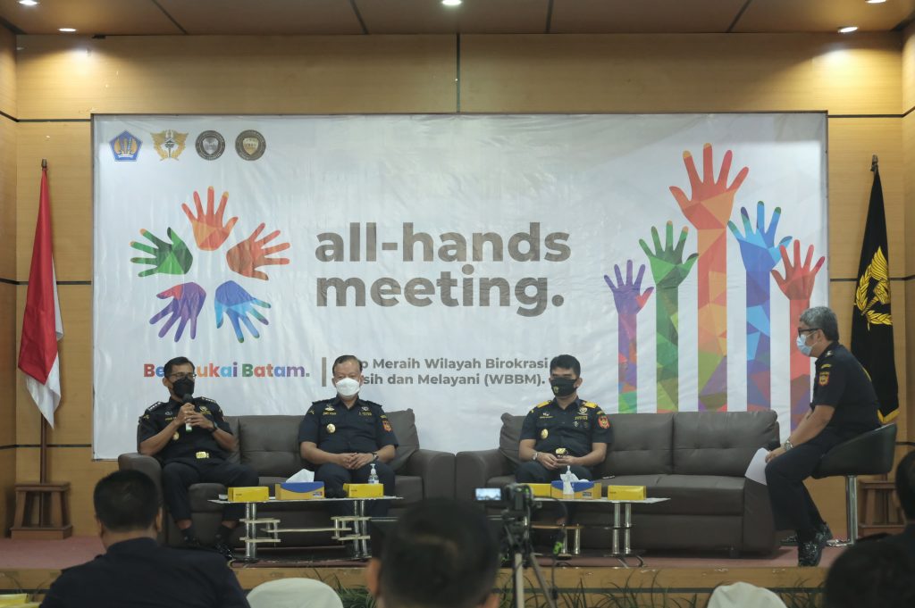 Pererat Hubungan Atar Pejabat-Pegawai, Bea Cukai Batam Gelar Acara All Hands Meeting