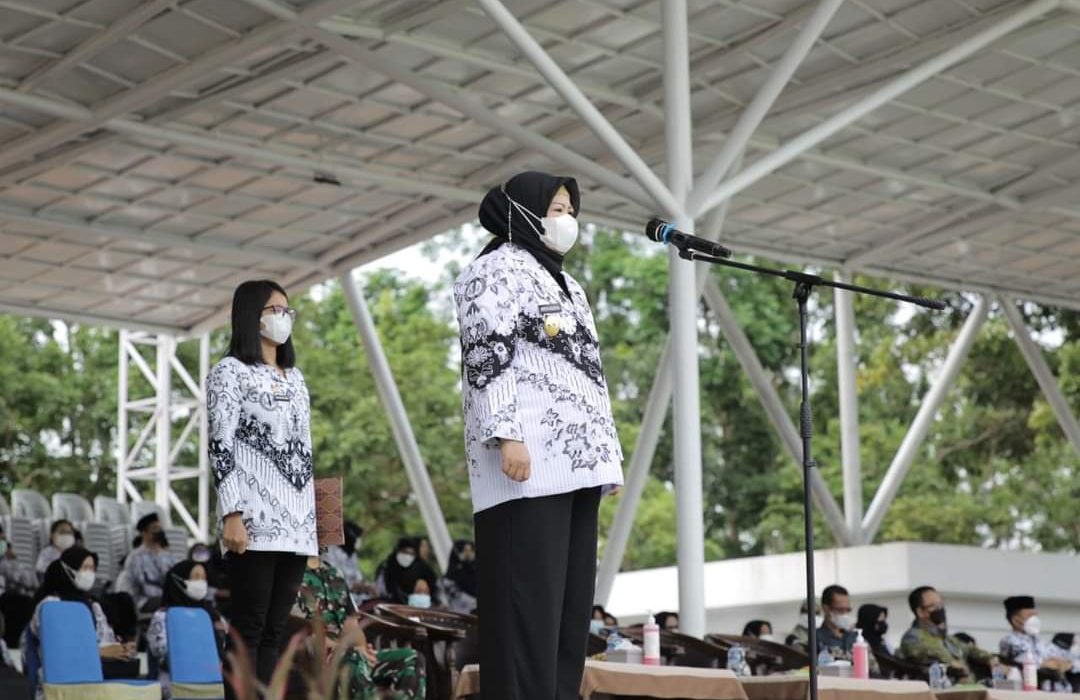 Jadi Inspektur Upacara Hari Guru Nasional, Wagub Kepri: Terimakasih Atas pengabdiannya
