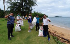 Peringati HUT ke-71, Ditpolairud Polda Kepri Bersih-Bersih Pantai Sekupang Batam