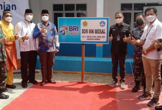 Bank BRI Karimun Renovasi SDN 006 di Kecamatan Meral