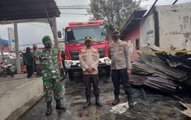 Sijago Merah Haguskan 4 Unit Rumah Permanen di Desa Dolat Rakyat Karo