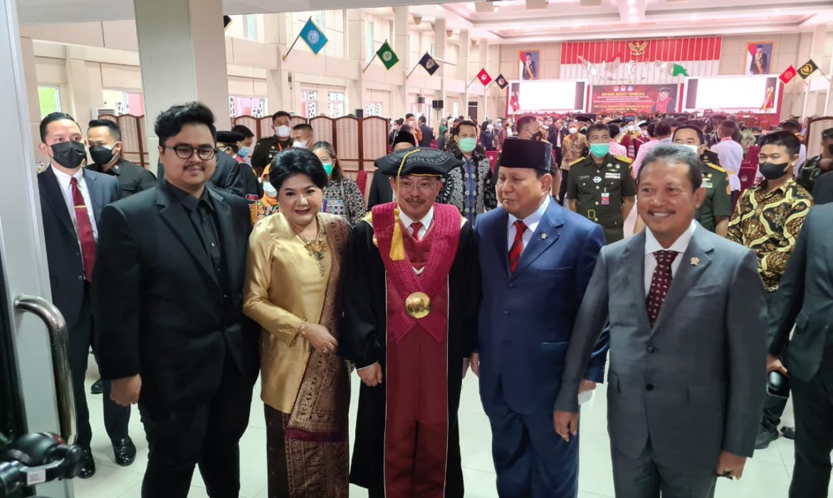 Mantan Menkes Terawan Agus Putranto Dikukuhkan Sebagai Profesor Kehormatan Universitas Pertahanan