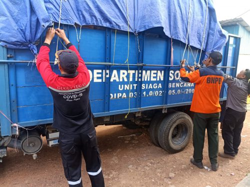 Respon Kebakaran di Pulau Buluh, Pemprov Kepri Gerak Cepat Salurkan Bantuan