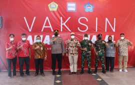 Kapolres Karimun Bersama FKPD Launching Vaksin Booster