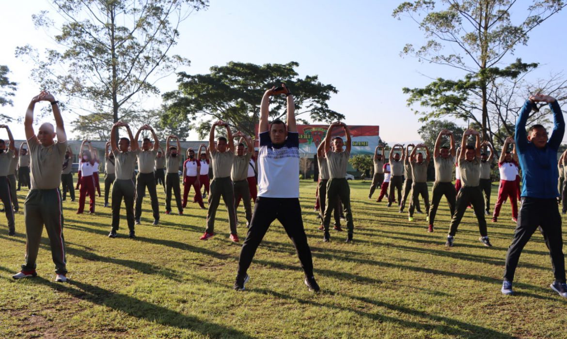Tingkatkan Kebersamaan, Polri-TNI dan Jajaran Lakukan Kegiatan Olahraga Bersama