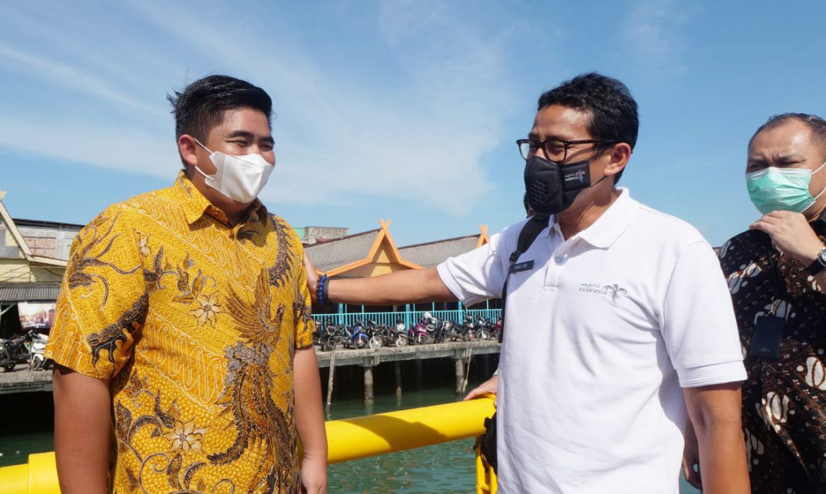 Plt Bupati Bintan Sambut Kedatangan Menparekraf RI di Pelabuhan Bulang Linggi Tanjunguban