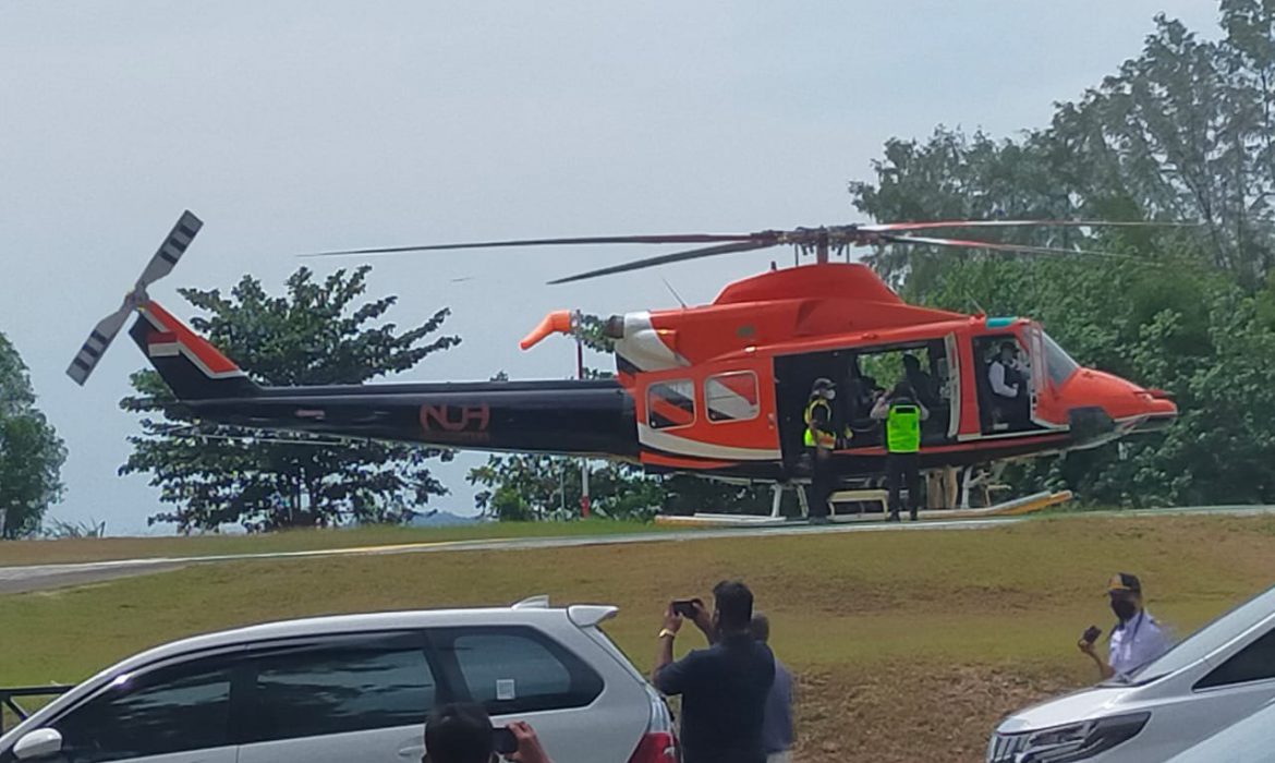 Melalui Udara, Menhub RI Pantau Bandara Busung