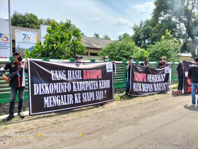 Dugaan Sarang Para Koruptor, LSM Gerak Indonesia Geruduk Kantor Diskominfo Kediri