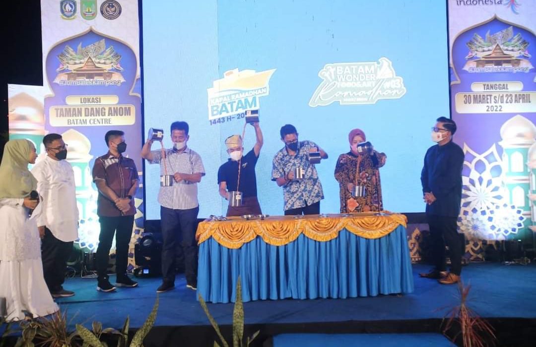 Menteri Sandiaga Uno Buka Batam Wonderfood dan Art Ramadhan