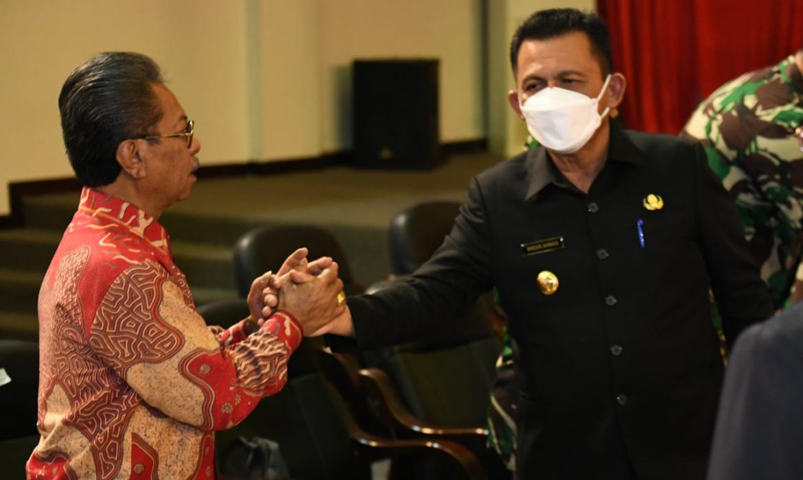 Gubernur Ansar Sampaikan LKPj Tahun 2021 Dalam Rapat Paripurna DPRD