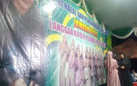Gus Lik Hadiri Pengukuhan Pengurus Jemaah Putri Langgar Kulon