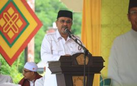 Bupati Karimun Lepas Keberangkatan 76 Calon Jamaah Haji