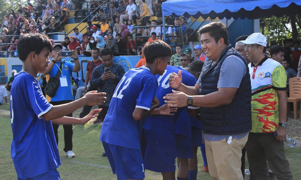 Roby Saksikan Gol Penentu PS Bintan Melaju Ke Final Sepak Bola Popda Kepri VIII