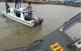 ABK KM Berkat Ilahi 01 Terjatuh di Perairan Tanjungbatu Karimun