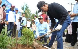 Amsakar Achmad Tutup KKN Mahasiswa Unrika