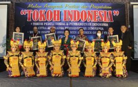 Founder Lembaga Kursus dan Pelatihan Salon Terima Penghargaan sebagai Tokoh Perempuan dari Bali