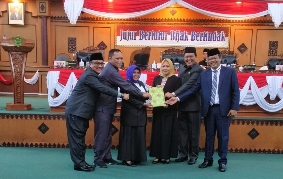 Rahma Sampaikan Ranperda APBD Perubahan 2022 ke DPRD Tanjungpinang