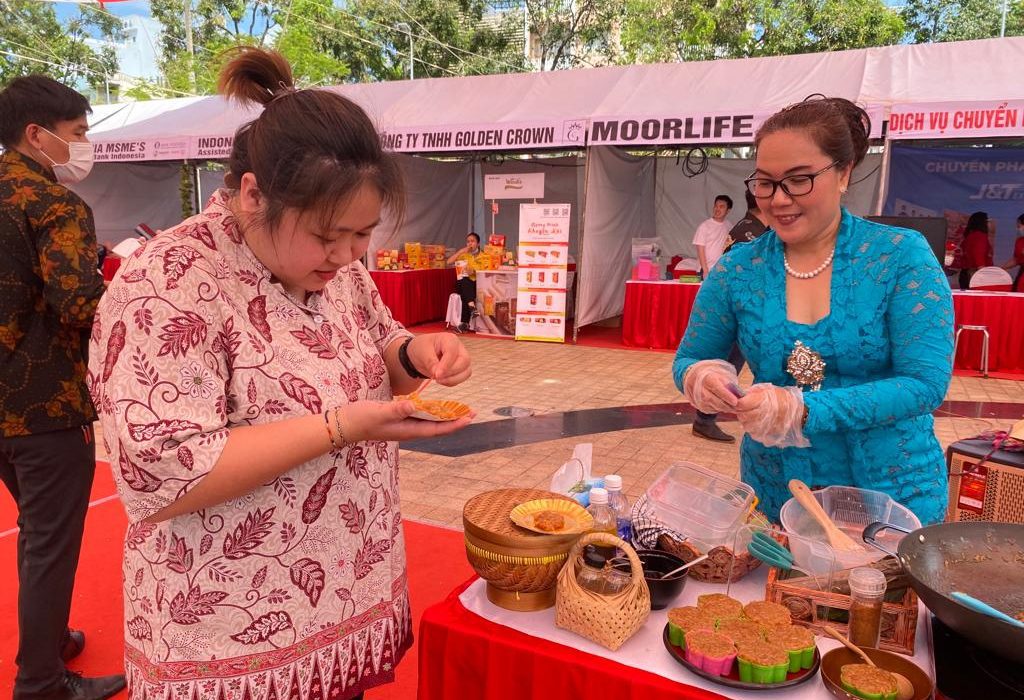 CEO Hopeland Resort and Organic Farm Berhasil Memikat Warga Vietnam Dengan Seni dan Kuliner Indonesia