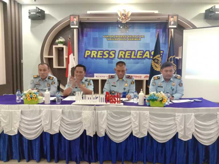 Imigrasi Kelas ll TPI Tanjung Balai Karimun Telah Terbitkan Paspor
