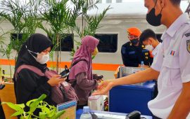 KAI Daop 1 Jakarta Minta Maaf Atas Keterlambatan KA Akibat Banjir di Semarang