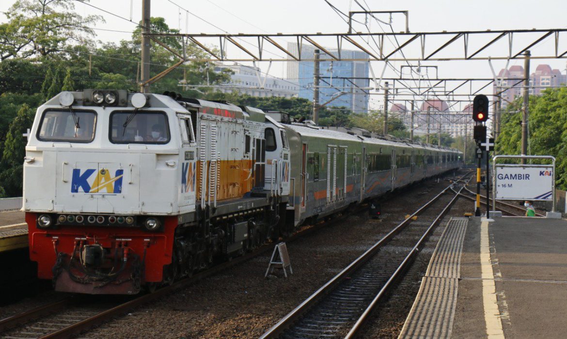 Daop 1 Jakarta Ajak Penumpang Kereta Api Jarak Jauh Yang Abadikan Momen Di Stasiun Dan Kereta Untuk Ikuti Lomba Foto Train Of Love