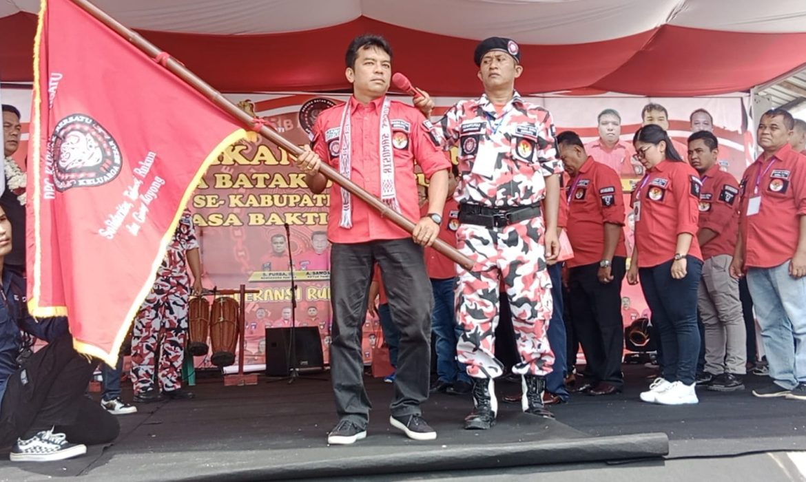 Ketum PBB Lantik Ketua Pemuda Batak Bersatu DPC Bintan