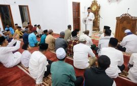 Gubernur Kepulauan Riau H. Ansar Ahmad Laksanakan Safari Subuh di Masjid Darut Taubah Tanjung Buntung Bengkong