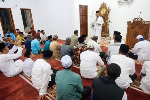 Gubernur Kepulauan Riau H. Ansar Ahmad Laksanakan Safari Subuh di Masjid Darut Taubah Tanjung Buntung Bengkong