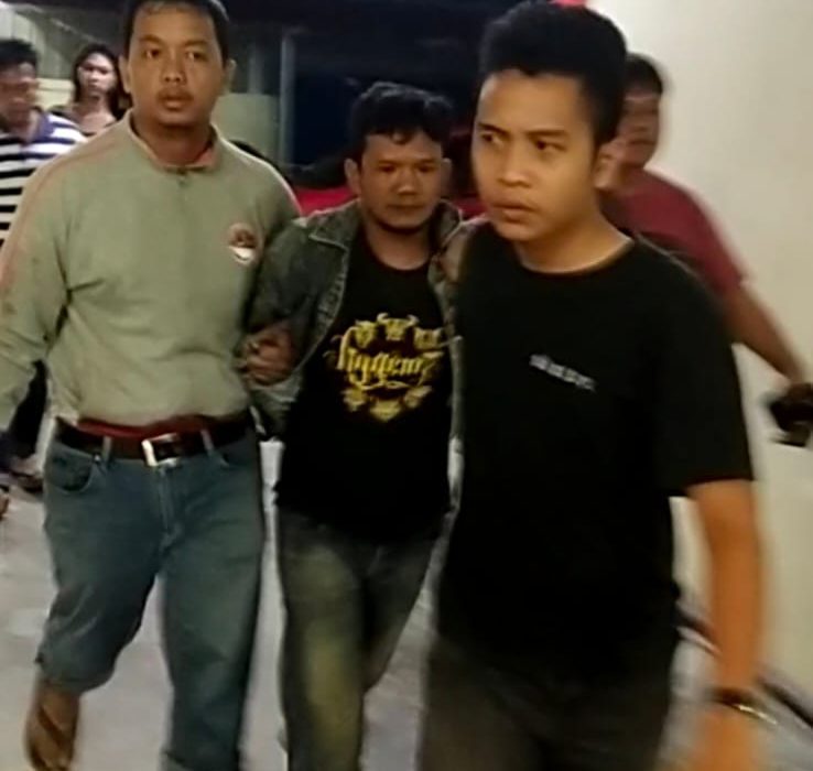 Pemuda Aniaya Pria Paruh Baya Hingga Tewas, Diduga Cemburu Kekasih Warianya Duduk Bersama Korban