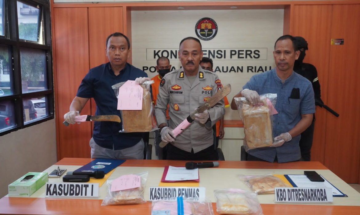 Ditresnarkoba Polda Kepri Ungkap Kasus Penemuan Narkotika Jenis Kokain Di Kabupaten Kepulauan Anambas