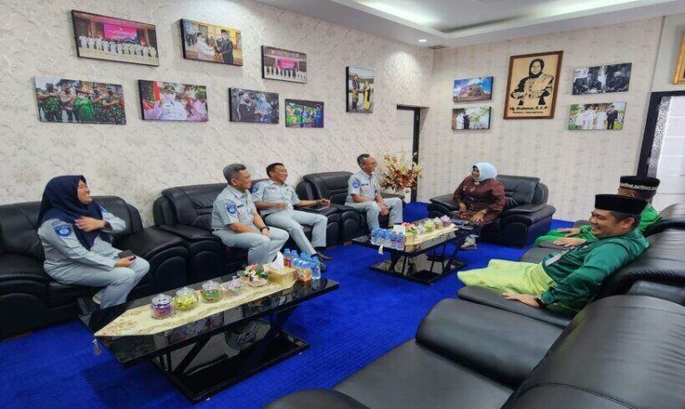 Dalam Rangka Meningkatkan Pelayanan dan Kepatuhan Masyarakat, Jasa Raharja Kepri Lakukan Kunjungan ke Walikota Tanjungpinang
