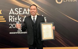 Rivan A. Purwantono Raih Risk Professional of the Year di Ajang ASEAN Risk Awards 2023