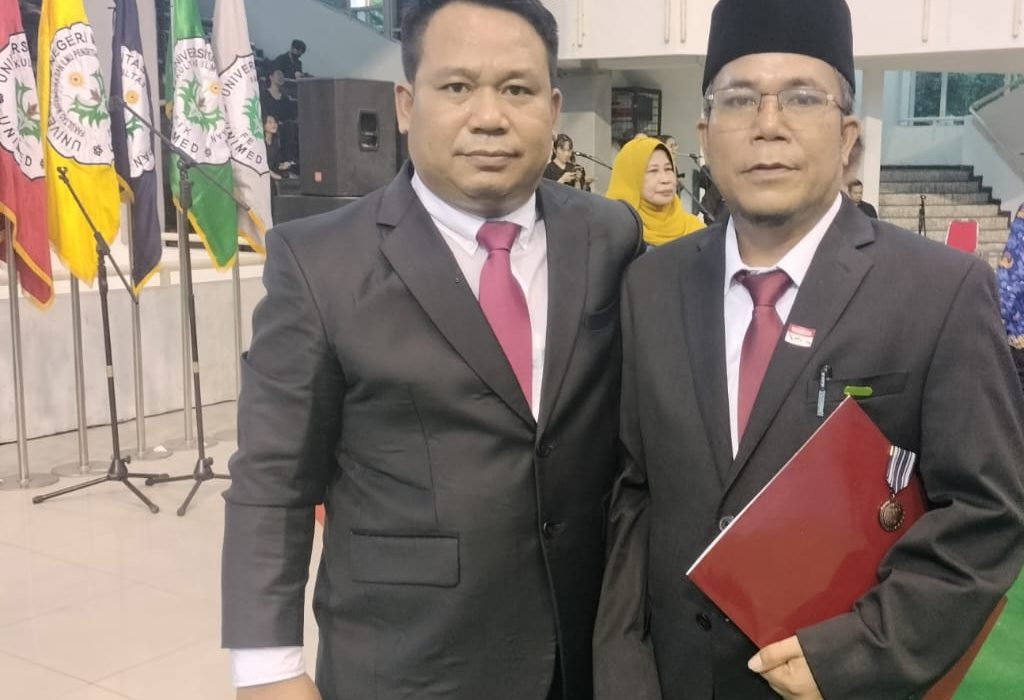 Peroleh Tanda Kehormatan Satyalancana Karya Satya, Akademisi Unimed Ucapkan Terimakasih Kepada Presiden Jokowi