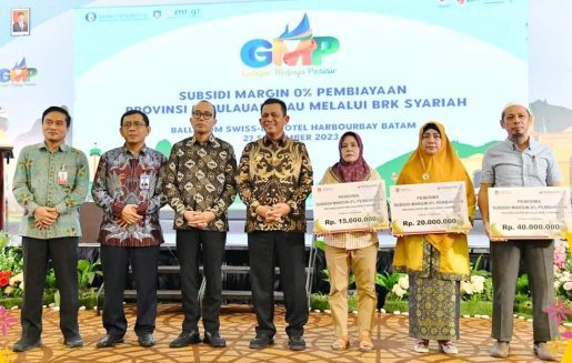 Gubernur Ansar Buka Seminar Nasional UMKM