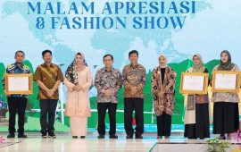 Ketua Dekranasda Kepri Dewi Kumalasari Hadiri Fashion Show GMP,Bangga Hasil Karya Anak Kepri