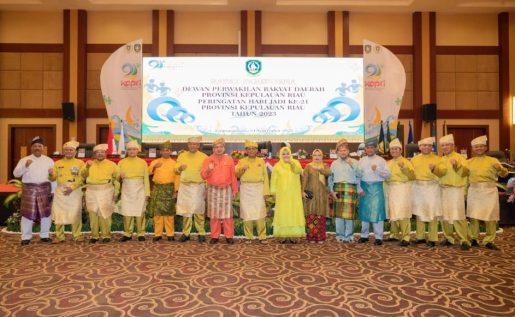 Hadiri Rapat Paripurna Hari Jadi ke-21, Ansar ajak Masyarakat Berkolaborasi Membangun Kepri