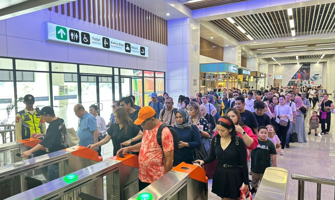 21 Ribu Penumpang Whoosh Manfaatkan Promo Boarding Pass untuk Gratis Masuk Dan Diskon Ke Berbagai Tujuan Wisata!