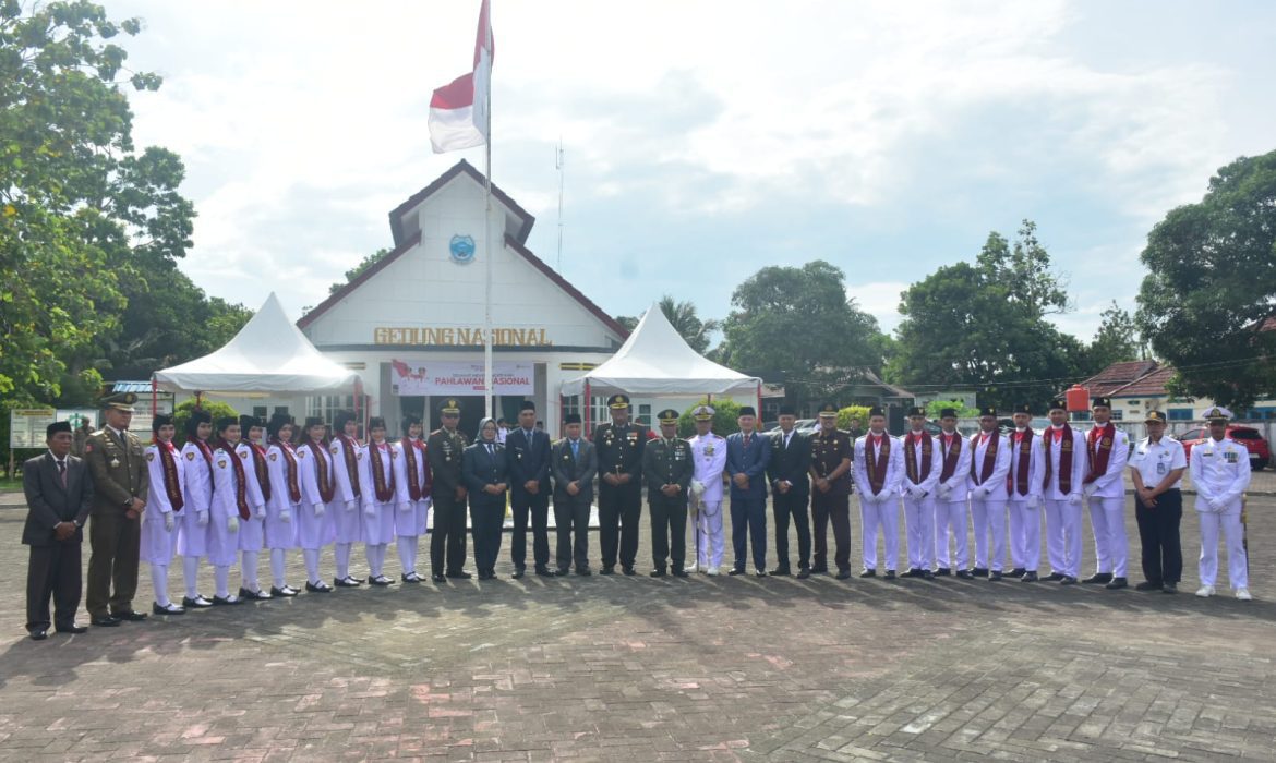 Ketua DPRD Lingga Maya Sari Hadiri Upacara Peringatan Hari Pahlawan Nasional di Dabo