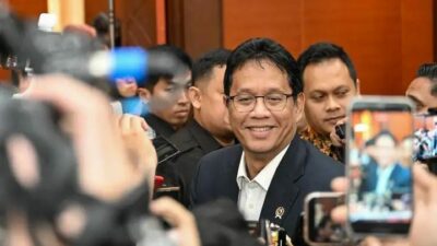 Purbaya: Baju Thrifting Ibarat Ganja, Barang Dilarang Meski Bayar Pajak