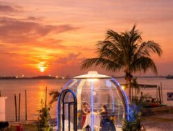 Rayakan Cinta dalam “Dome” Transparan: Paket Candlelit Dinner Eksklusif dengan View Sunset Terbaik di Batam Kini Hadir di HARRIS Resort Waterfront Batam